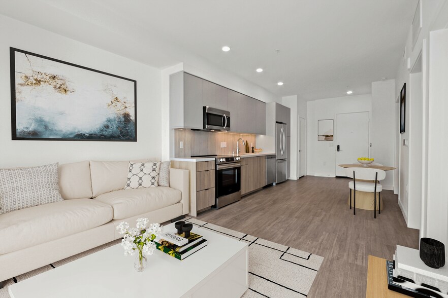 More Photos Of 200 N Vermont Ave, Los Angeles Apartments For Lease