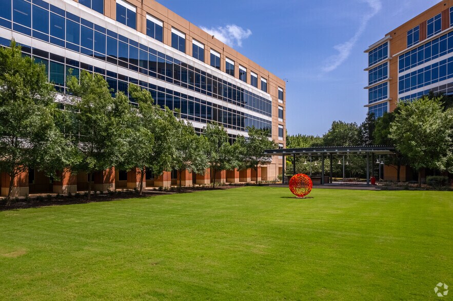 More Photos Of 2380 Performance Dr, Richardson Office For Lease