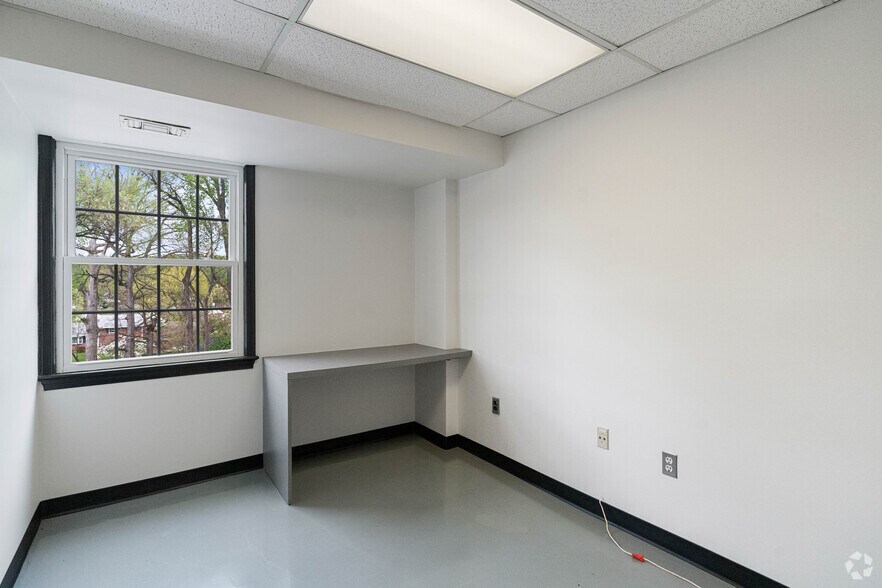 More Photos Of 4701 Randolph Rd, Rockville Medical For Lease