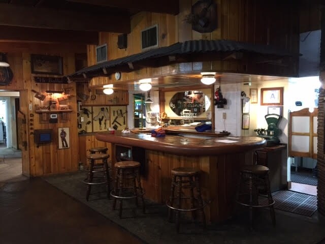 More Photos Of 690 Old Ca-58, Barstow Restaurant For Sale