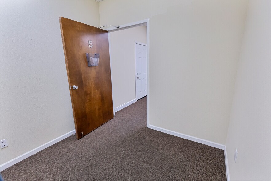 More Photos Of 1215 Plumas St, Yuba City Office For Sale
