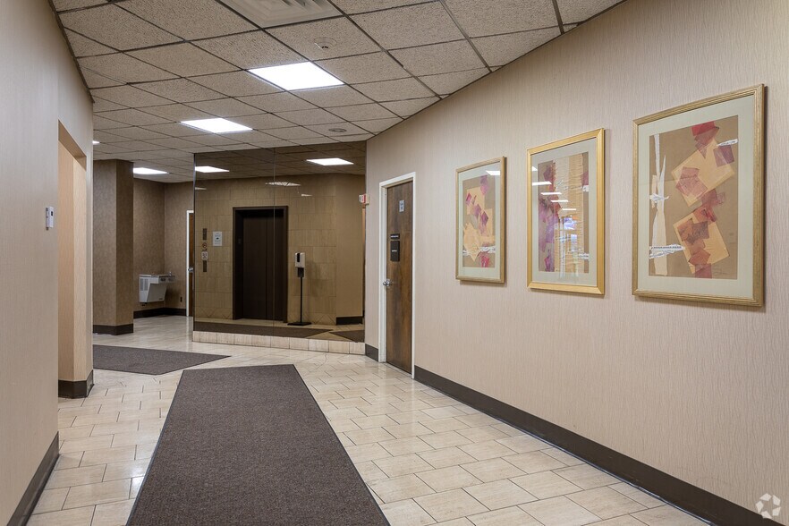 More Photos Of 45 Knollwood Rd, Elmsford Office For Lease