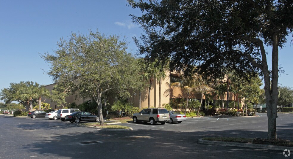 More Photos Of 2010 Seabird Way, Riviera Beach Warehouse For Lease