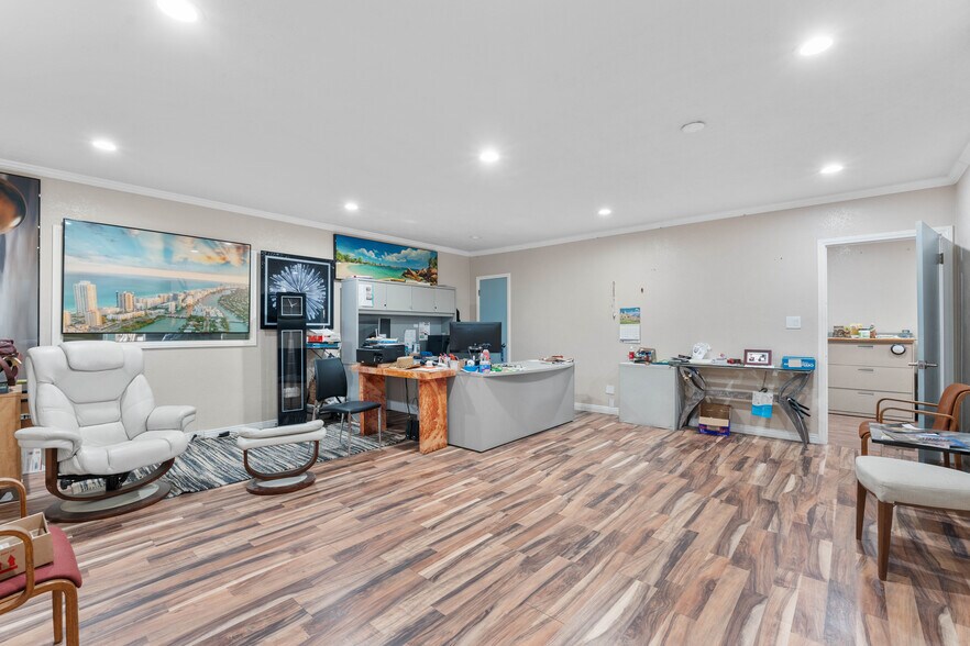 More Photos Of 491 W Rialto Ave, Rialto Manufacturing For Sale