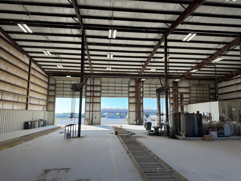 More Photos Of 3533 State Highway 239, Kenedy Warehouse For Sale