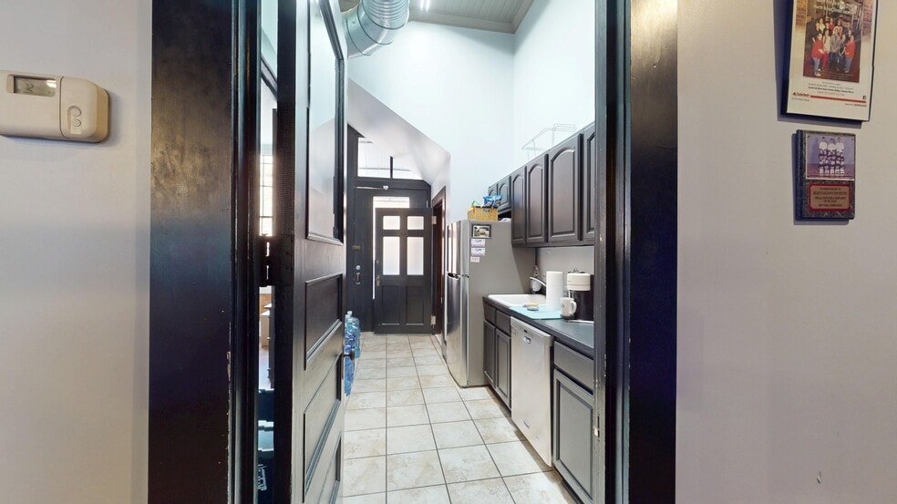 More Photos Of 110 N Broad St, Monroe Storefront Retail Office For Sale