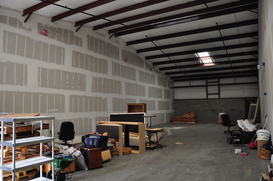 More Photos Of 6973 Highway Ave, Jacksonville Warehouse For Sale