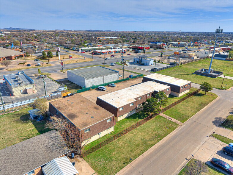 More Photos Of 6401 NW Oak Ave, Lawton Apartments For Sale