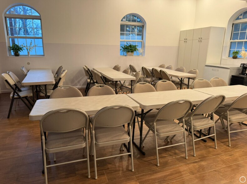 More Photos Of 4733 Little Neck Pky, Little Neck Specialty For Sale