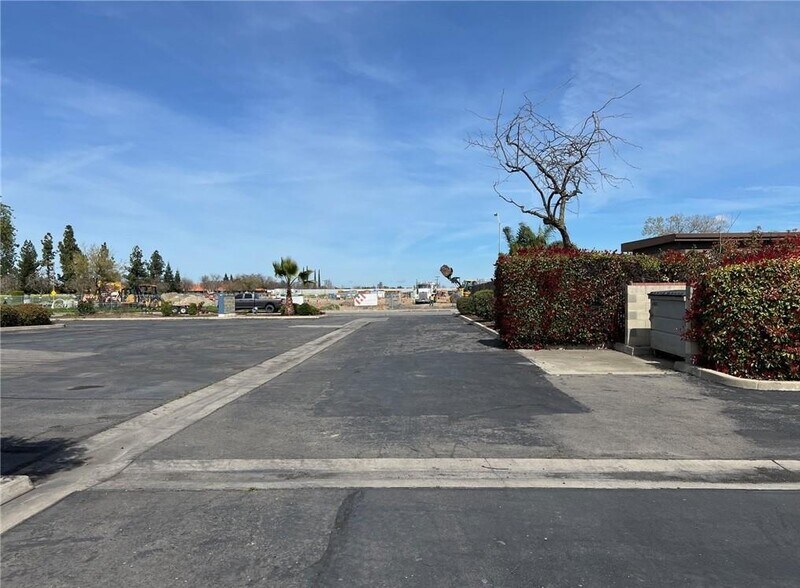 More Photos Of 2120 Wardrobe Ave, Merced Warehouse For Lease