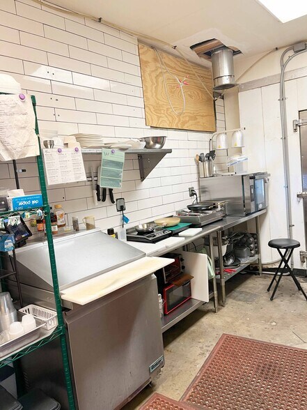 More Photos Of 5528 1st Ave S, Birmingham General Retail For Lease