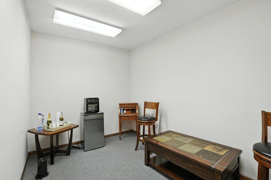 More Photos Of 32-34 W Burlington Ave, Westmont Office For Sale