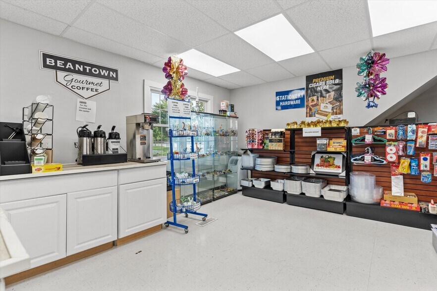 More Photos Of 47 Chelmsford St, Chelmsford Storefront Retail Residential For Sale