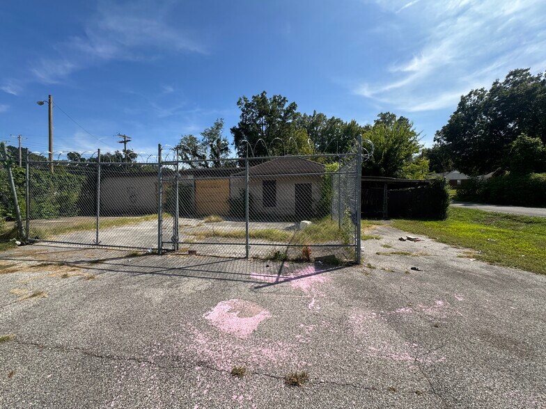 More Photos Of 3145 N Watkins St, Memphis General Retail For Sale