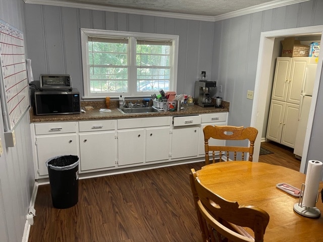 More Photos Of 851 Beaver Ruin Rd NW, Lilburn Office Residential For Sale