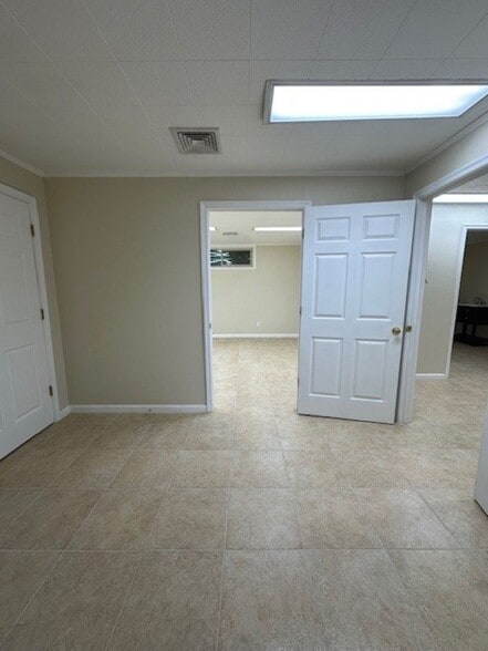 More Photos Of 1142-1148 Walker Rd, Great Falls Medical For Sale