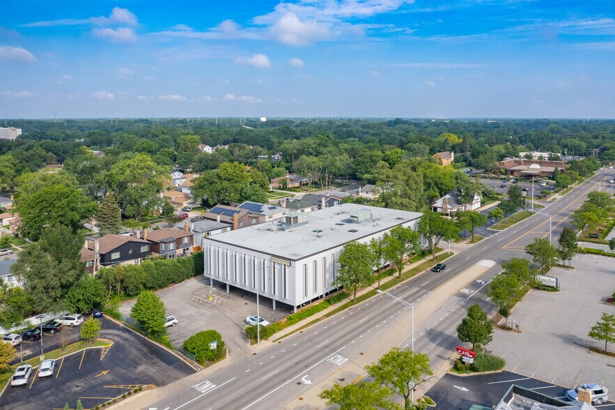 More Photos Of 10024 Skokie Blvd, Skokie Office For Lease