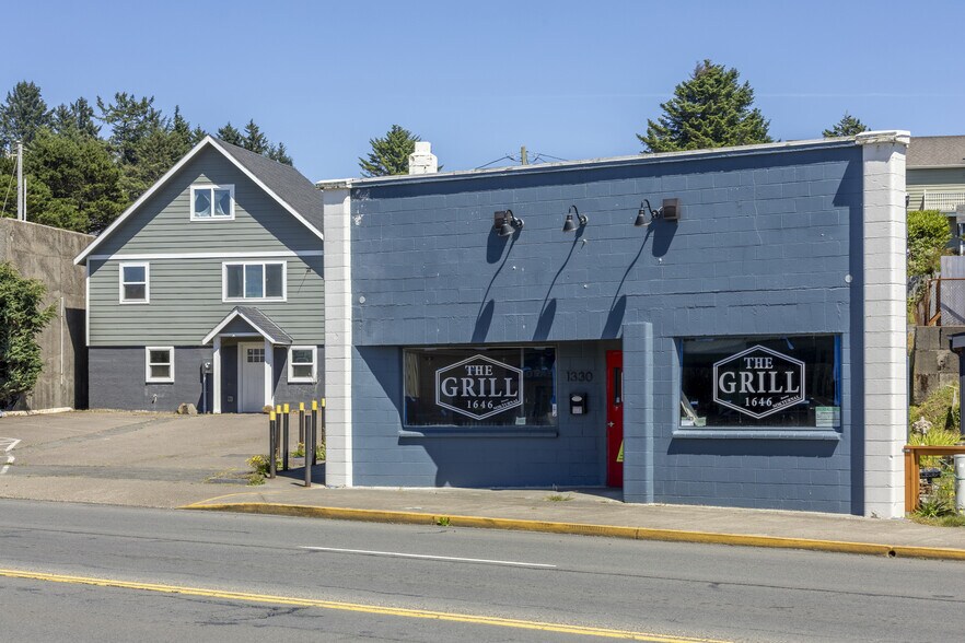 Primary Photo Of 1330 NE Highway 101, Lincoln City Restaurant For Sale