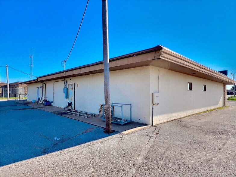 More Photos Of 1120 S 10th St, Frederick Restaurant For Sale