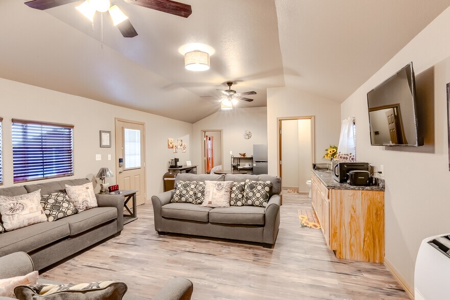 More Photos Of 200 King Ranch Rd, Gatesville Specialty For Sale