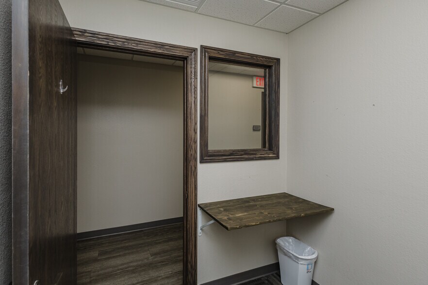 More Photos Of 429 S 119th St W, Wichita Office For Sale