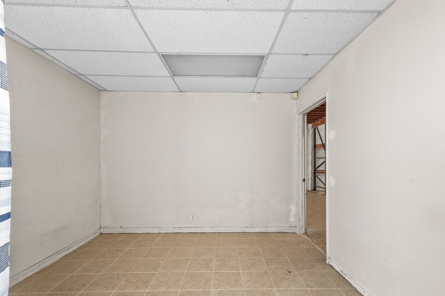 More Photos Of 2346 Via Segundo, San Ysidro Industrial For Sale