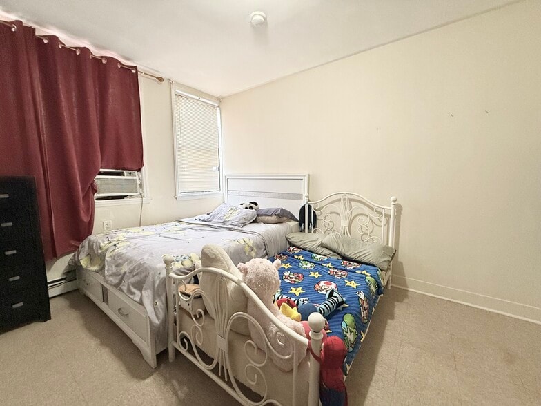 More Photos Of 615 Summit Ave, Union City Apartments For Sale