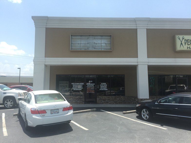 More Photos Of 150 Athens Hwy, Loganville Storefront For Lease
