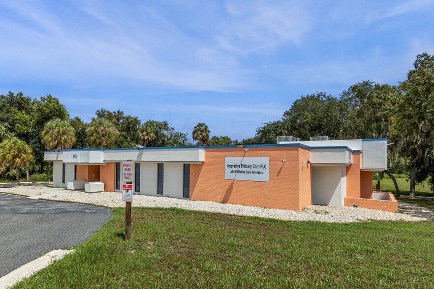 More Photos Of 901 N Grove St, Eustis Medical For Sale