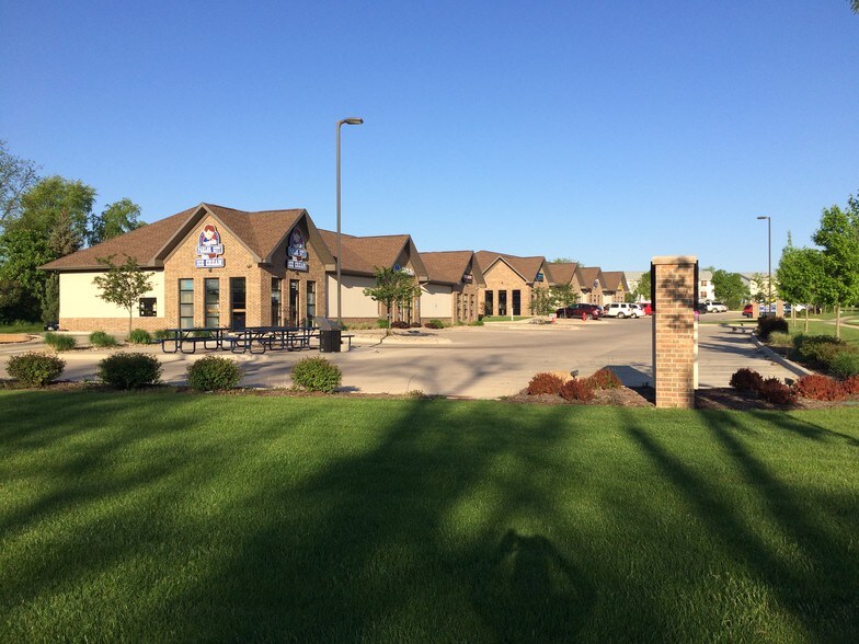 Primary Photo Of 955 29th Ave, Marion General Retail For Lease