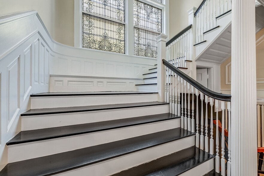 More Photos Of 461 Linwood Ave, Buffalo Apartments For Sale