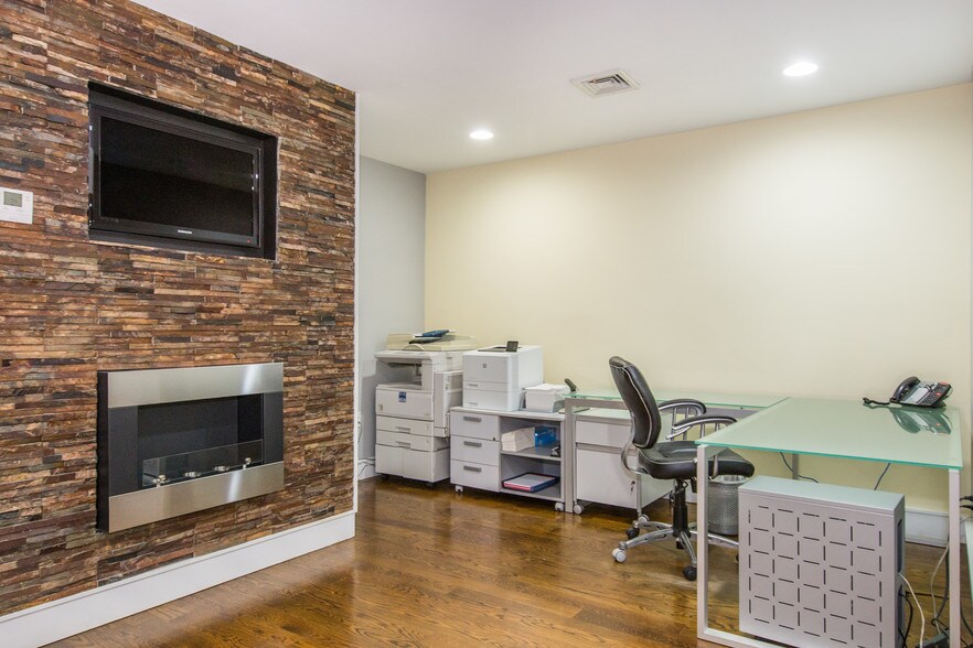 More Photos Of 117 Washington St, Hoboken Storefront Retail Office For Sale