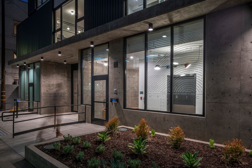 More Photos Of 285 Lucas Ave, Los Angeles Hotel For Sale