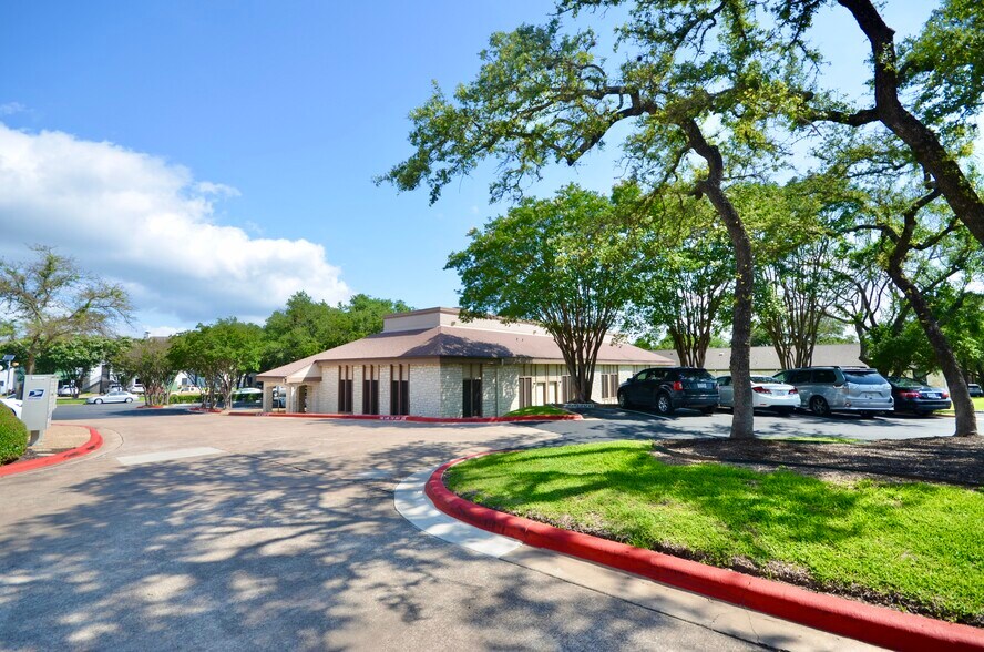 More Photos Of 12401 Hymeadow Dr, Austin Office For Sale