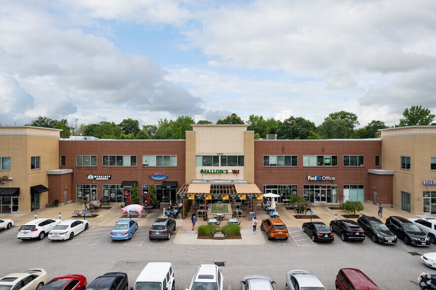 More Photos Of 9200 Olive Blvd, Olivette Unknown For Lease