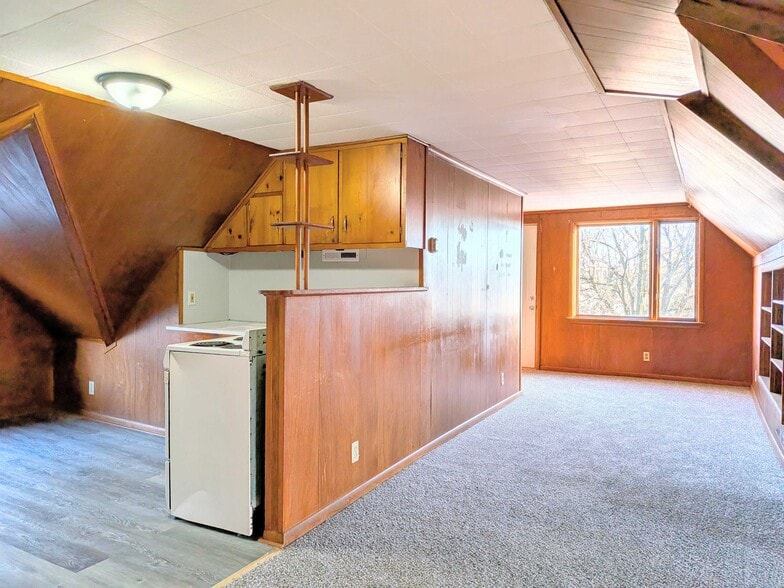 More Photos Of 18 5th St NE, Massillon Apartments For Sale