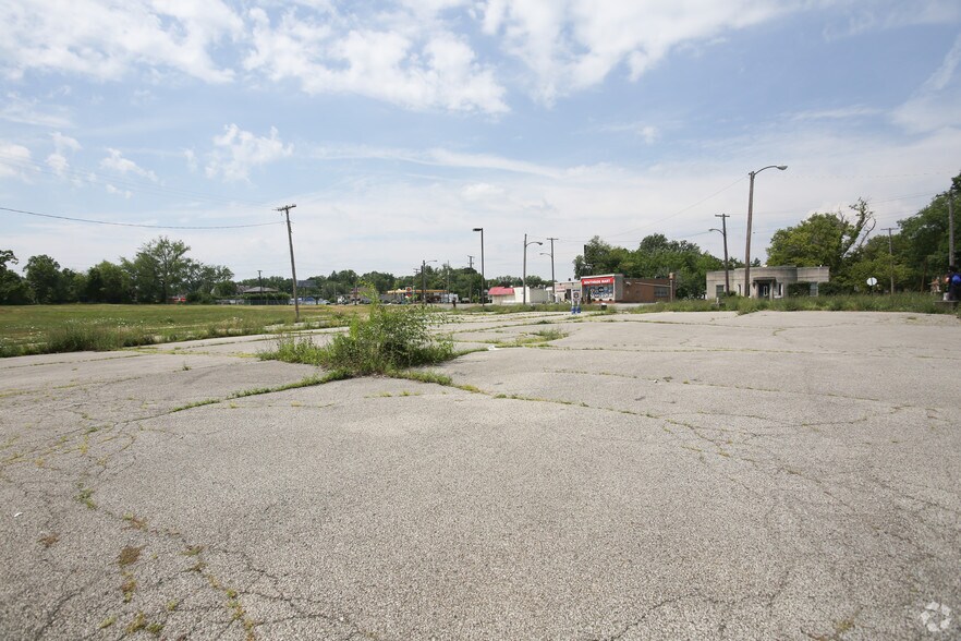 Primary Photo Of 3107 Market St, Youngstown Land For Sale