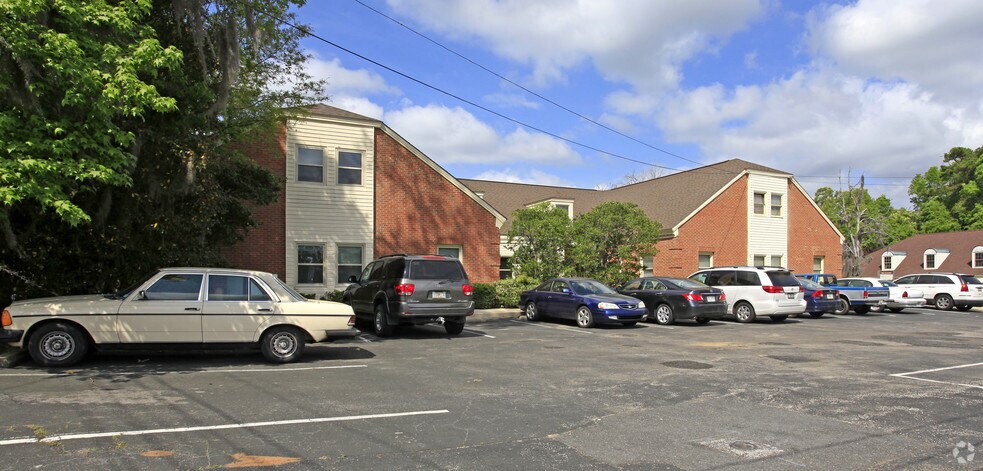 More Photos Of 3370 NE Capital Cir, Tallahassee Office For Lease
