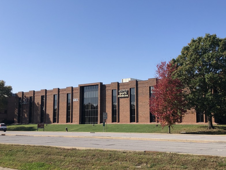 Primary Photo Of 9302 N Meridian St, Indianapolis Office For Lease