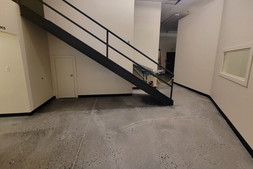 More Photos Of 2726-2708 Lee Hwy, Troutville Freestanding For Lease