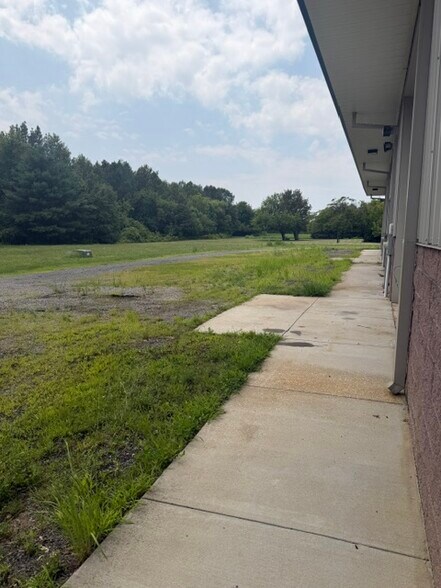 More Photos Of 32201 Queen Anne Hwy, Queen Anne Industrial For Lease