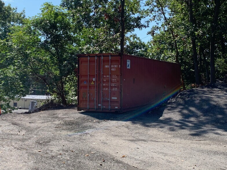 More Photos Of 3199A Albany Post Rd, Buchanan Land For Lease
