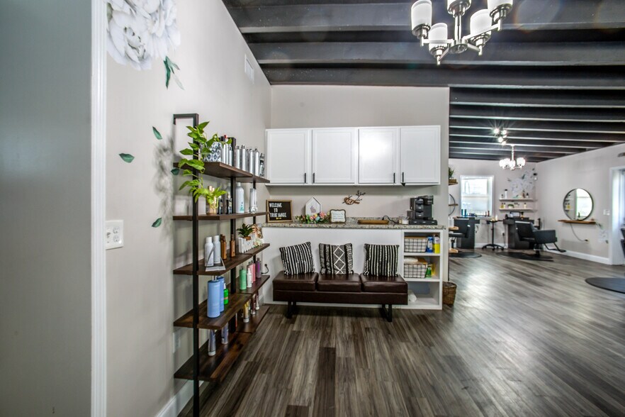 More Photos Of 1500 South St, Leesburg Storefront Retail Office For Sale