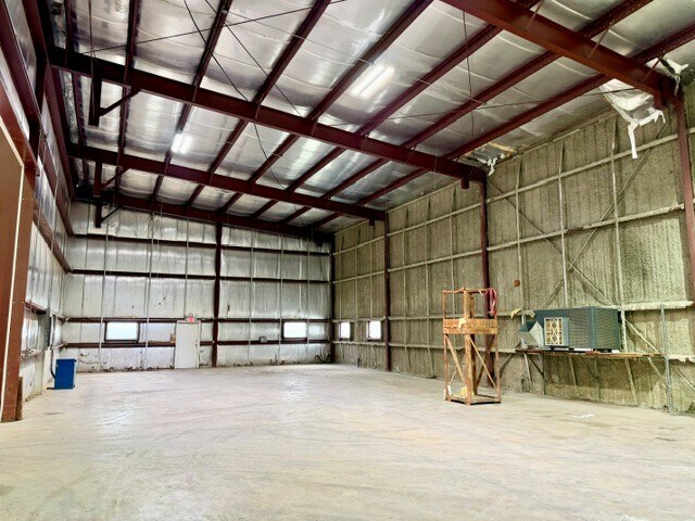 More Photos Of 1212 Center St, Pasadena Warehouse For Sale