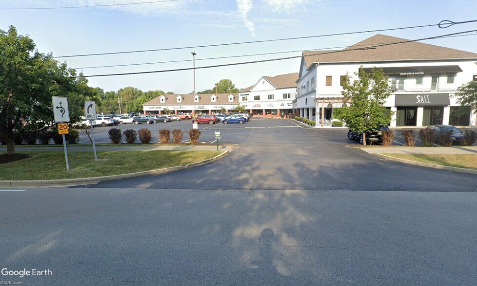 More Photos Of 10110-10158 Brooks School Rd, Fishers Restaurant For Lease