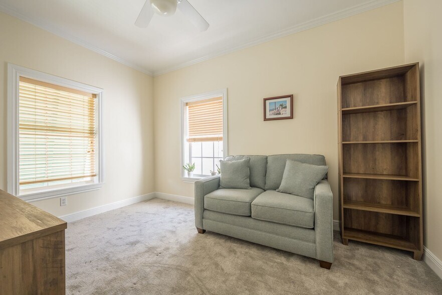 More Photos Of 302 Southard St, Key West Office For Sale