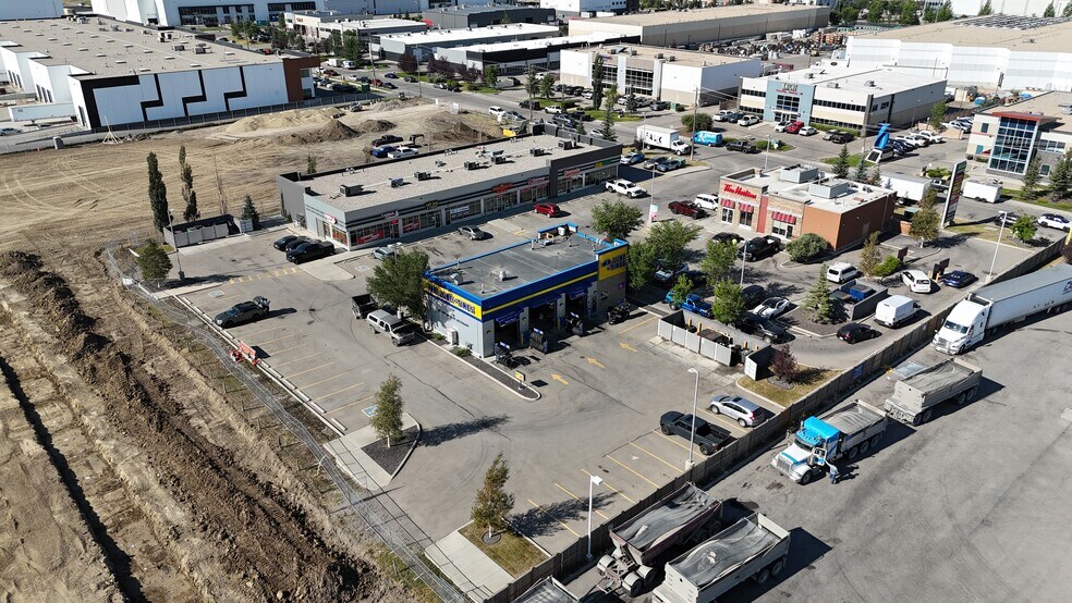 More Photos Of 10822 50 St SE, Calgary Storefront For Lease
