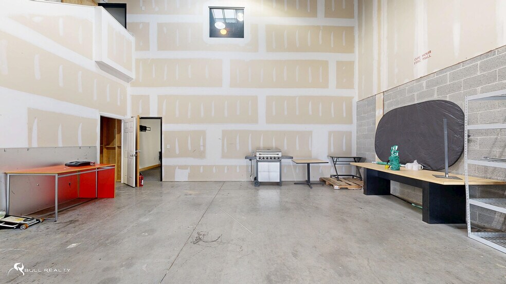 More Photos Of 1690 Roberts Blvd, Kennesaw Warehouse For Sale