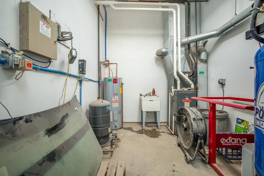More Photos Of 410 Division st, Hersey Auto Repair For Sale