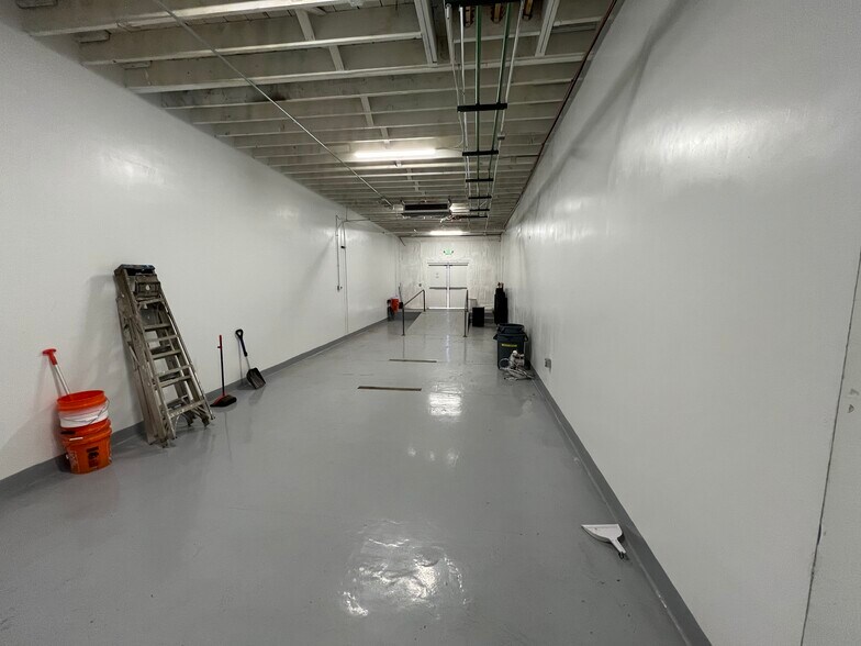 More Photos Of 153-155 Vallejo St, Denver Warehouse For Lease